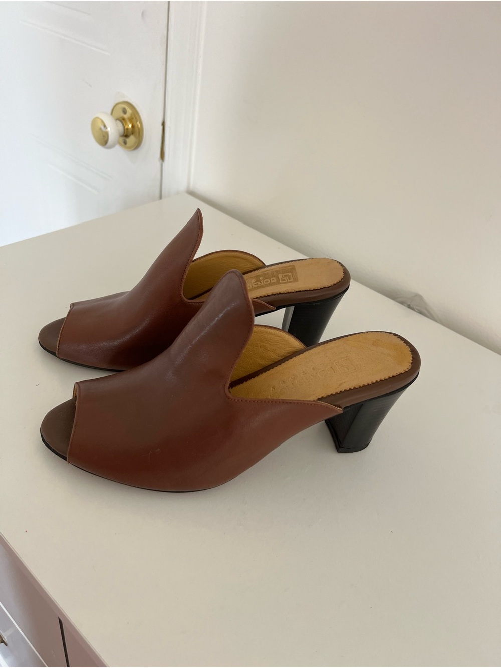Naturalizer Brown Leather Peep-Toe Mule Heels